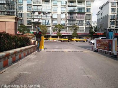 鹽城停車場管理系統(tǒng) 車牌識(shí)別與起落桿系統(tǒng)安裝解析